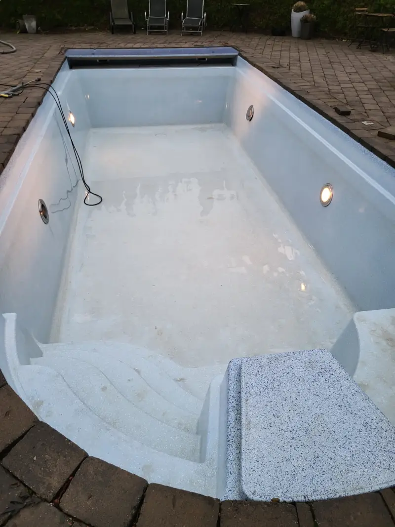 Pool och markyta efter rengöring – SAKON